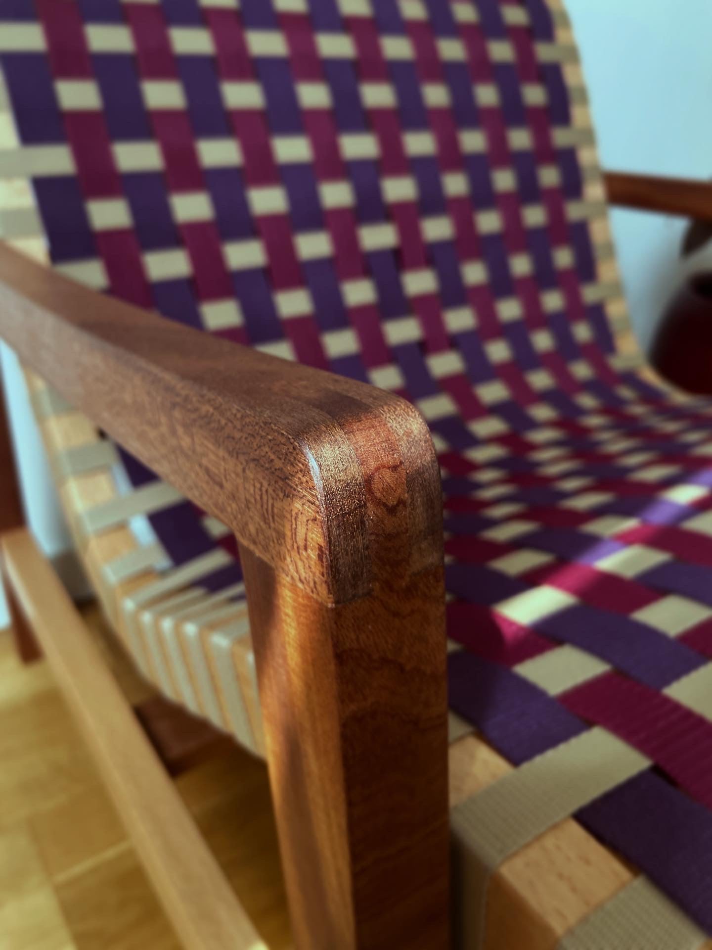 Design Lounge Chair van Mahonie – Modern Scandinavisch Meubel