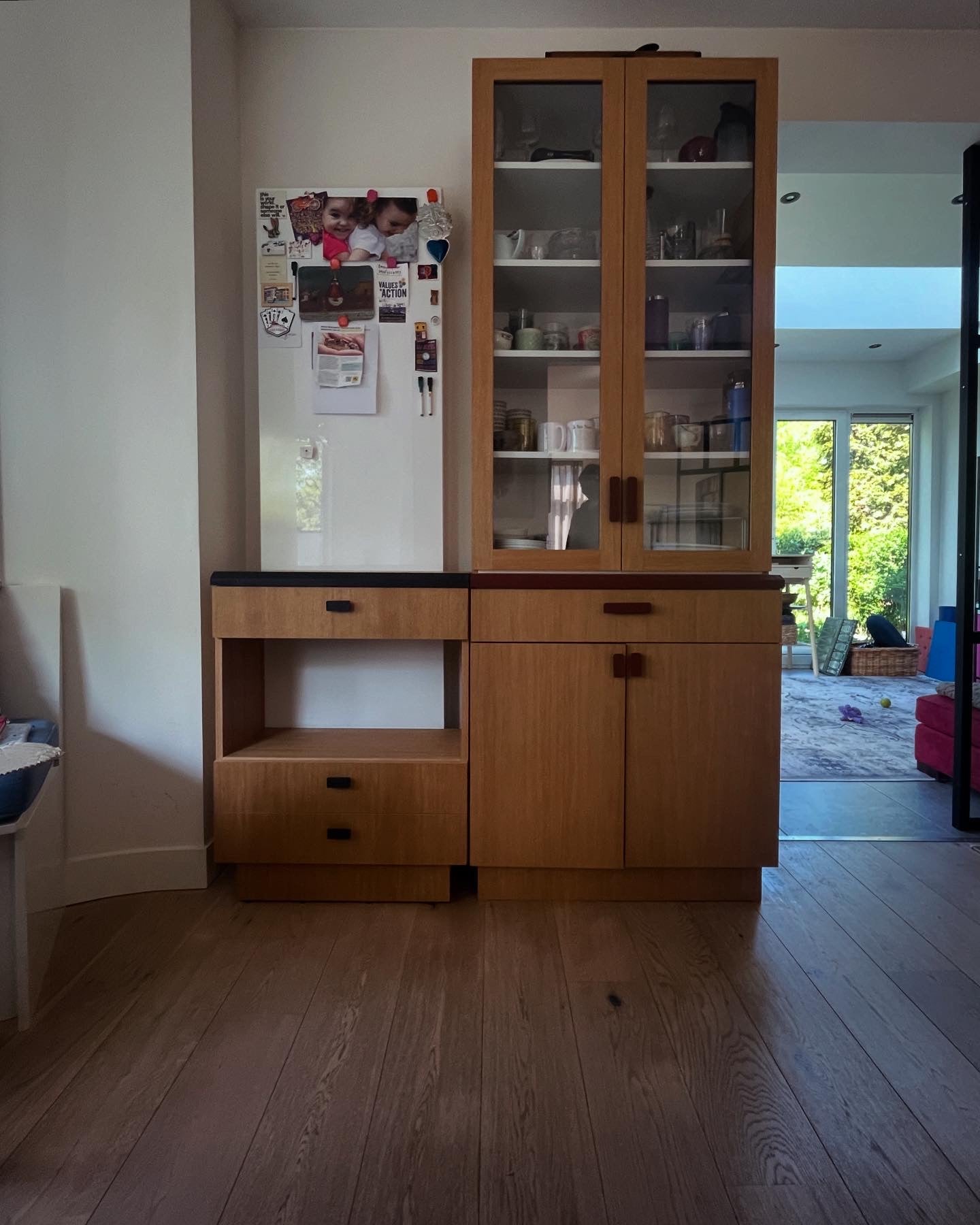 Eiken Kast op Maat in Den Haag – Praktische Oplossing voor Keuken en Eetkamer