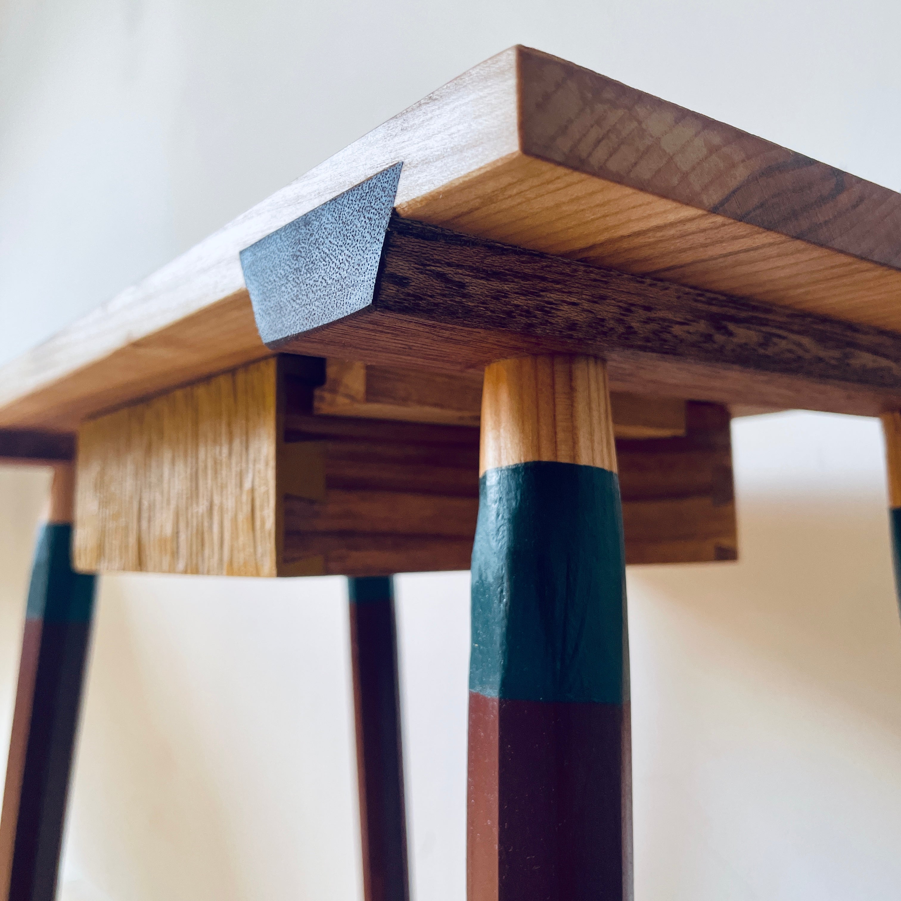 Ambachtelijke Design Sidetable van Massief Hout